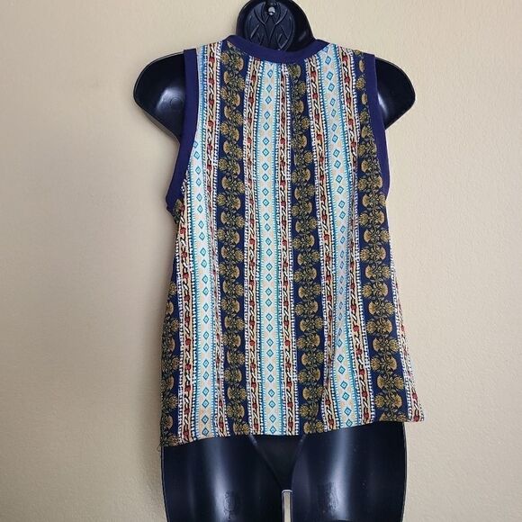 Lush Sleeveless Top   - Picture 5 of 7